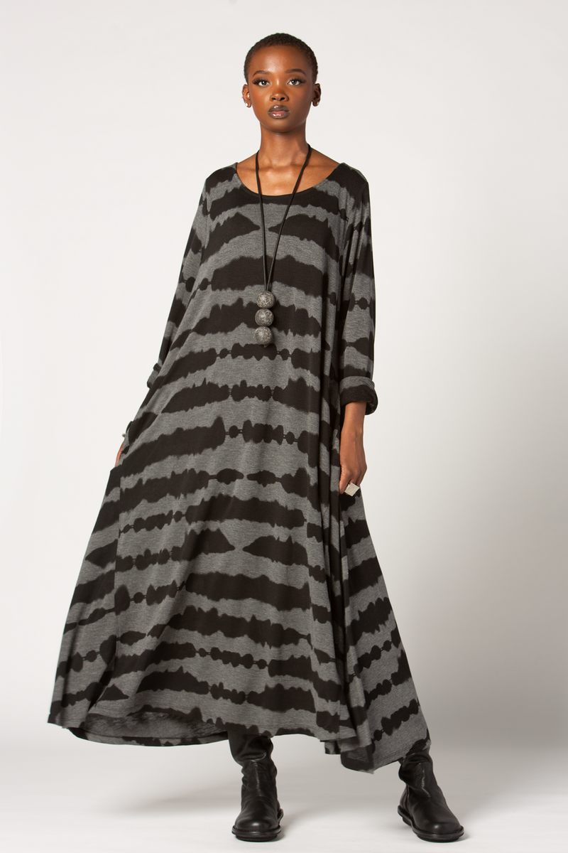 ALEMBIKA Oki Dress in Grey and Black Print