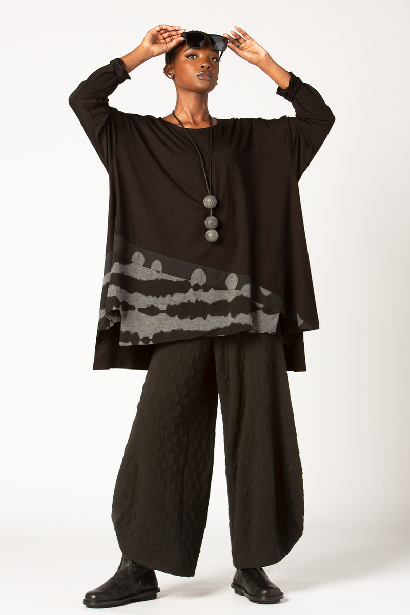 ALEMBIKA Brielle Tunic in Black and Grey Print
