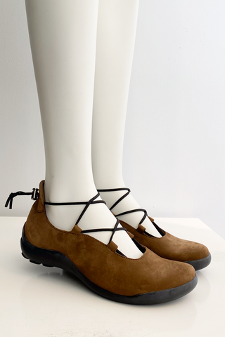 Arche Gratin in Brown Izard