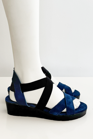 Arche Malyak in Indigo Blue