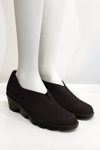 Arche Mornay in Noir