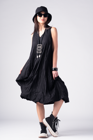 Tessa Dress in Black Carnaby