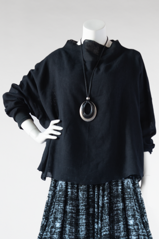 Wide Top in Black Brazilia