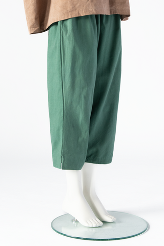 Crop Pant in Green Trench