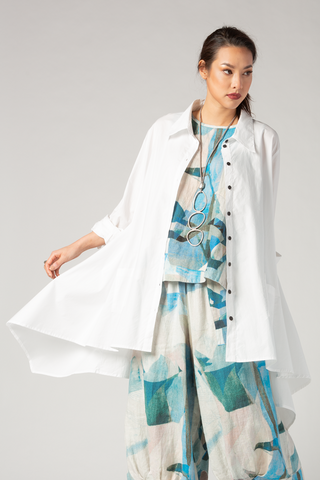 Bobbie Shirt in White Carnaby