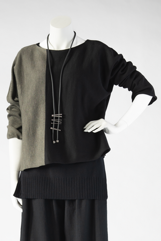 EC Bridget Sweater in EC Black/Mud