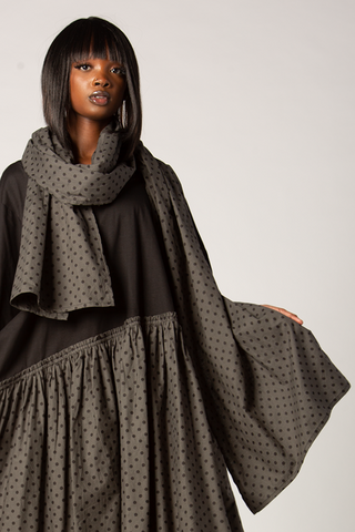 Carnaby Scarf in Grey Dots Carnaby