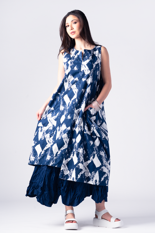Shown w/ Manifold Skirt