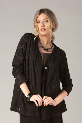 LUUKAA Short Cardigan in Black Dots