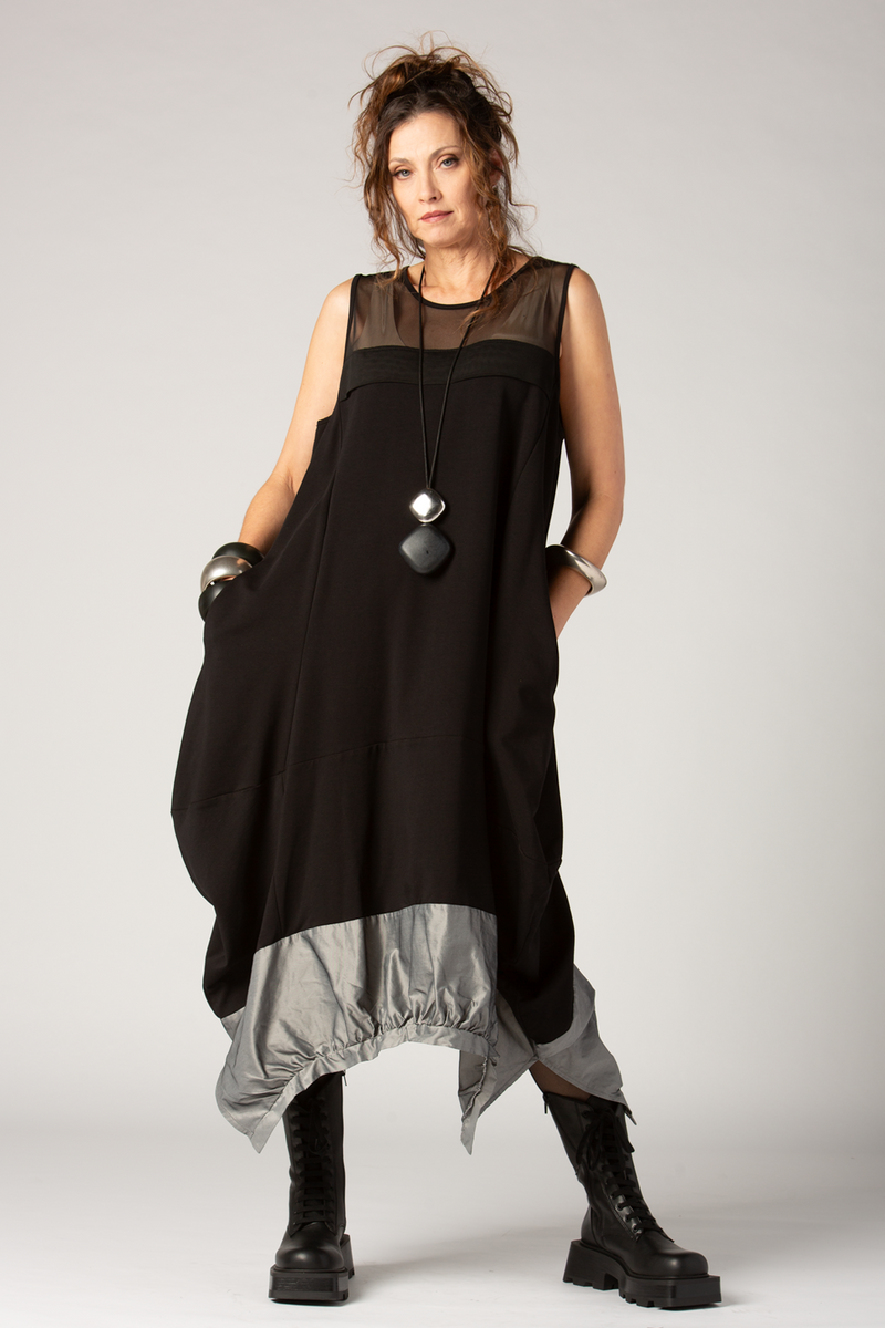 LUUKAA Kuro Dress in Black & Silver | KALIYANA.COM