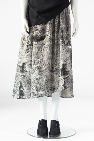 Diagonal Skirt in Nettenoir Roma