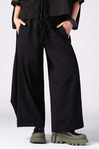 Cascade Pant in Black Tokyo