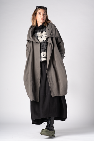 Shown w/ Kyoto Skirt