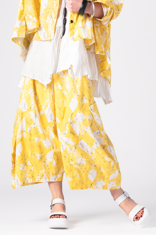 Albany Pant in Yellow Ki Carnaby