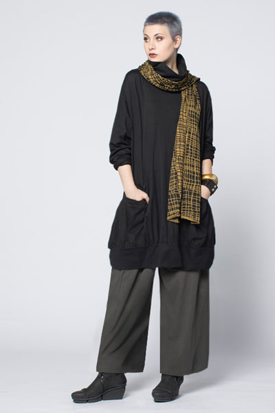 Shown w/ Bubble Top and Tokyo Scarf