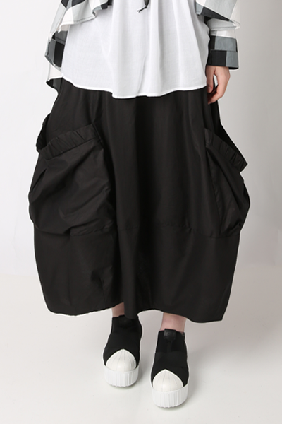 Natalie Skirt in Black Carnaby