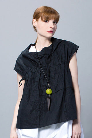 Pelican Top in Black Carnaby