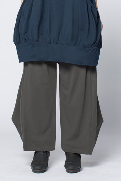 Cascade Pant in Charcoal Tokyo