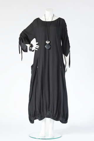 Fab Dress in Black Crinkle