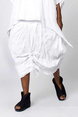 Amazing Skirt in White Carnaby