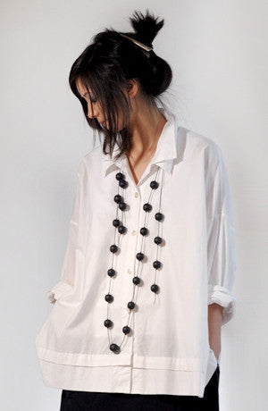 Classic Shirt in White Carnaby