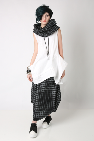 Shown w/ Tunnel Skirt and Carnaby Scarf