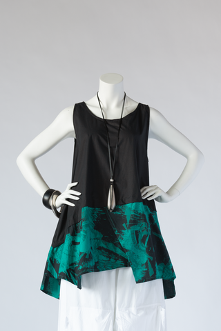 Action Top in Emerald Print Carnaby