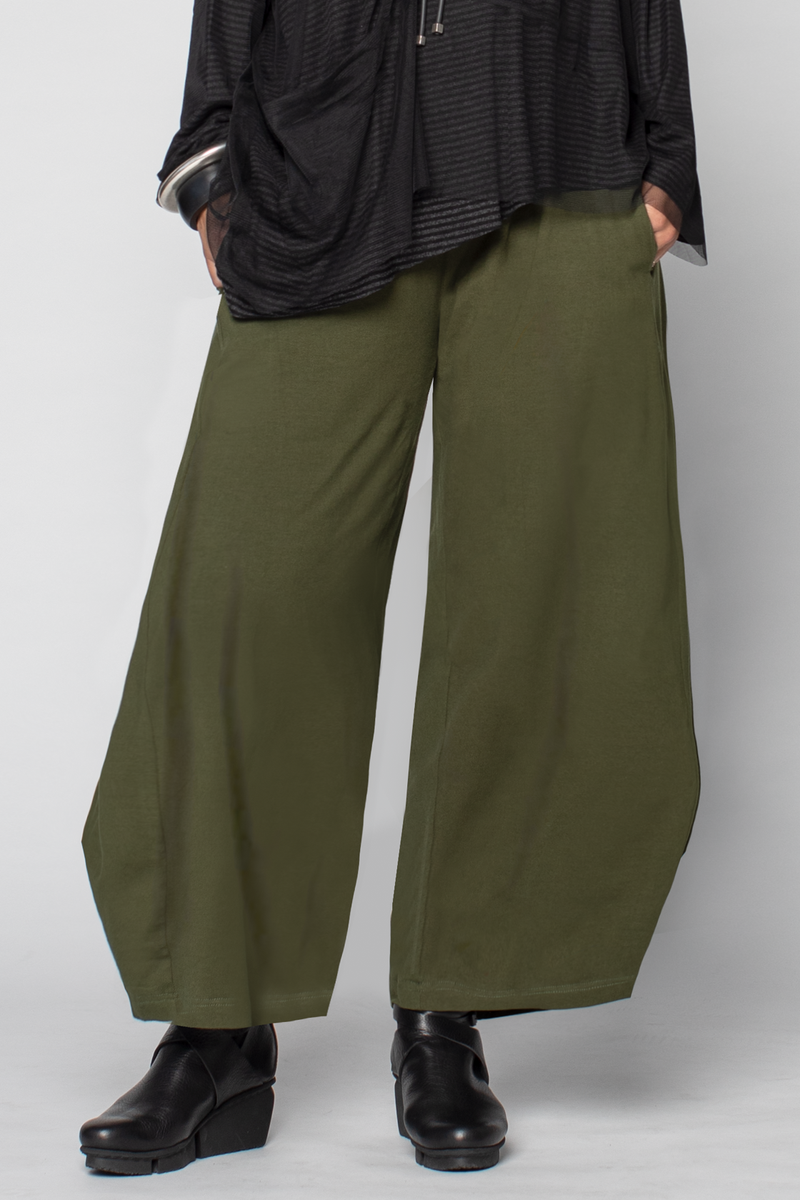 Cascade Pant in Forest Tokyo