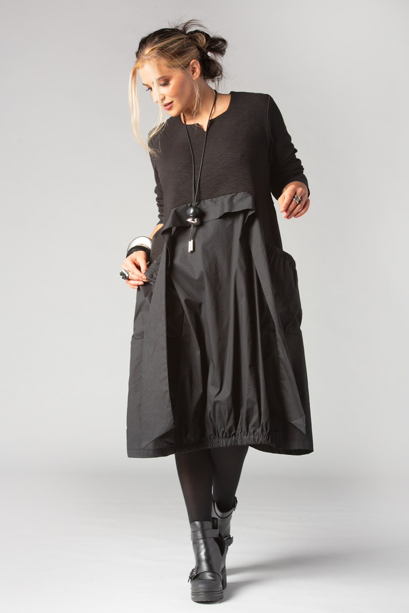 GERSHON Lisa Dress in Black