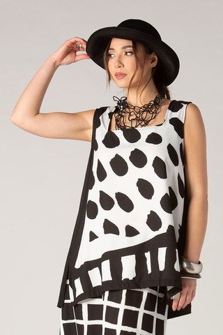 GOZE Interpol Tank in Black & White