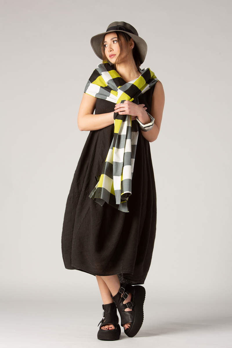 Shown w/ Carnaby Scarf and Grizas Palloncino Dress