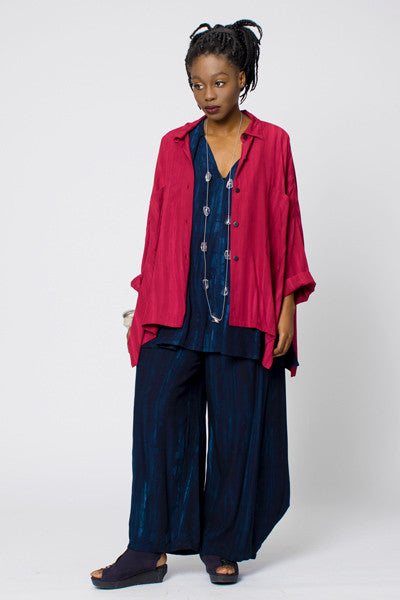 Shown w/ Cascade Pant and Wide Shirt