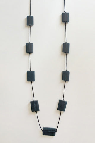 Bloc Necklace in Charcoal Resin