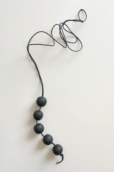 Vertical Five Necklace in Black Resin