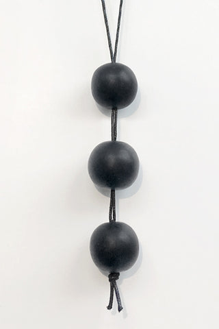 Vertical Three Necklace in Black Resin