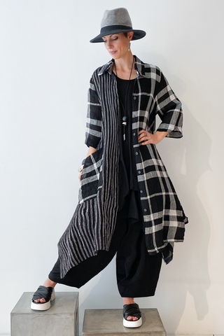 LUUKAA Plaid Long Coat in B&W Mix