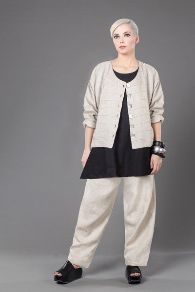 Shown w/ Everyday Pant and Quadra Crop Jacket