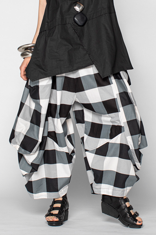 Seville Pant in Nove Carnaby