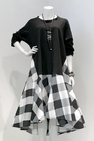 Valencia Dress in Nove Carnaby