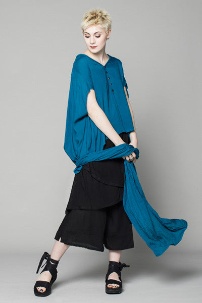 Shown w/ Mondo Top and Layer Pant 