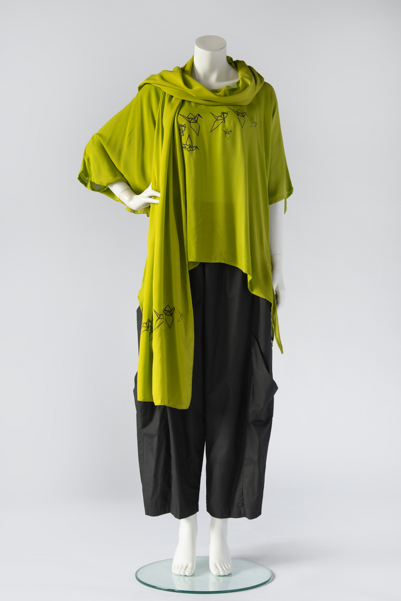 Shown w/ Laiwahina Top and Andare Pant