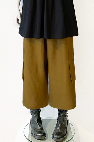 H.P. Pant in Olive Roma