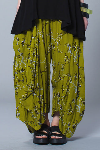 Odyssey Pant in Oolong Delphi