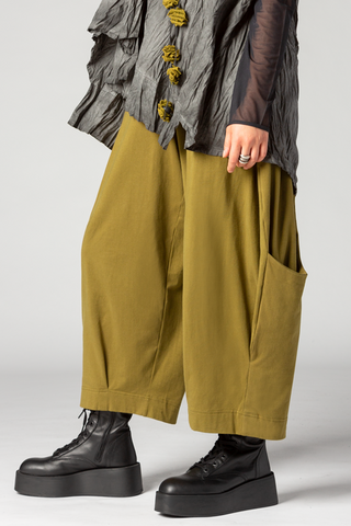 Meteor Pant in Olive Tokyo