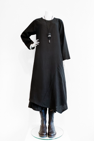 L/S Wao Dress in Black Roma
