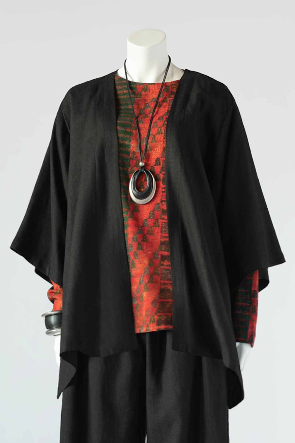Short Kimono Jacket in Black Papyrus | KALIYANA.COM