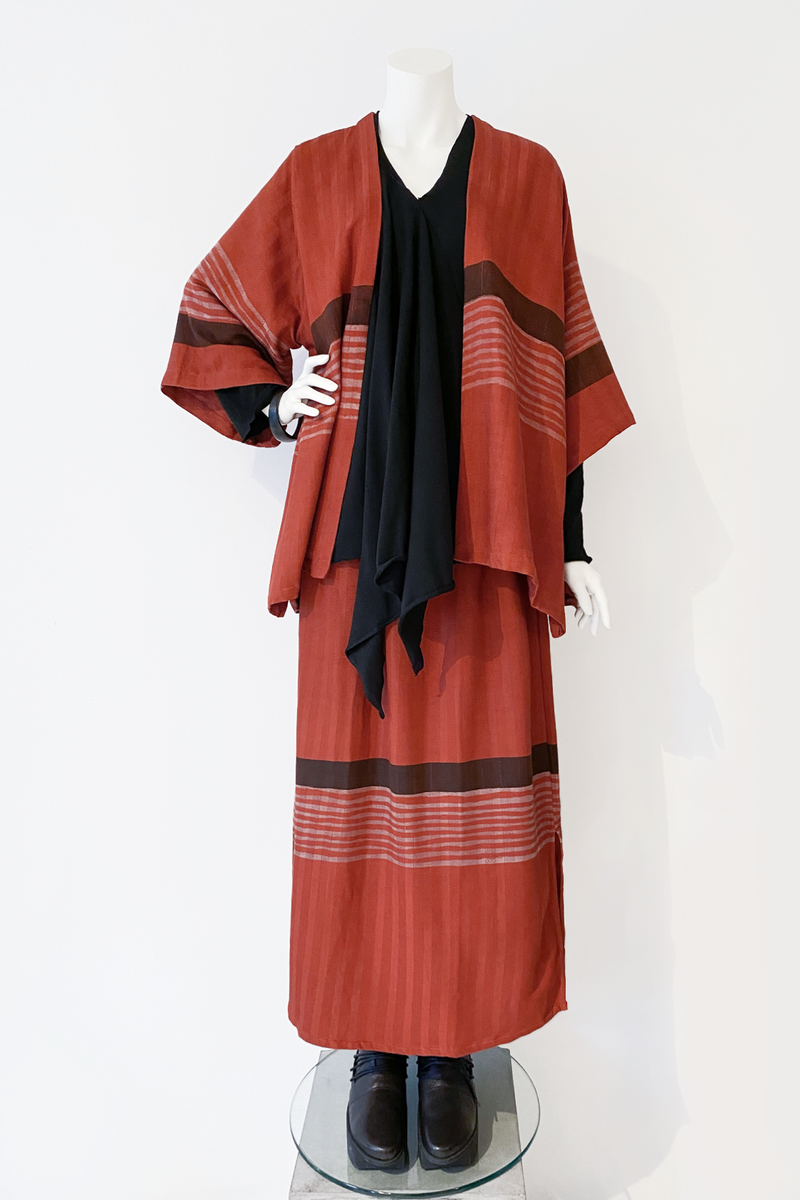 Shown w/ Short Kimono Jacket and Simple Skirt