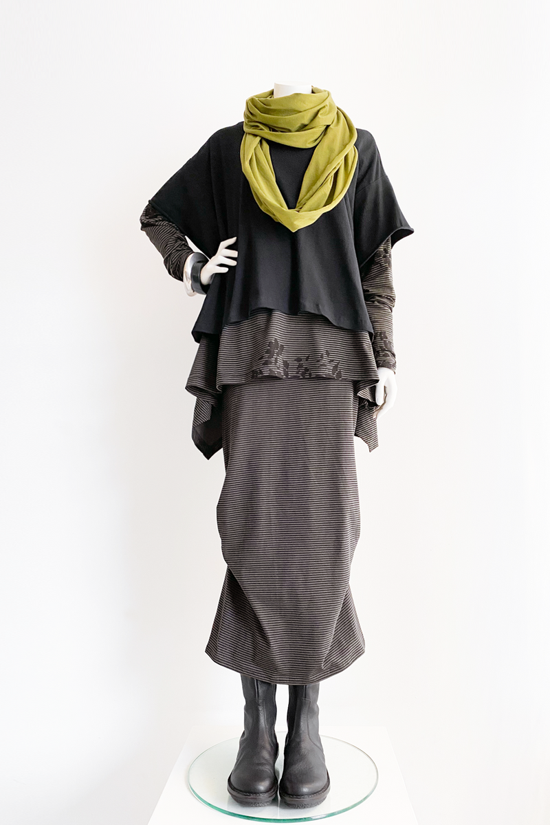 Shown w/ Escape Skirt, Focus Top and Circle Scarf