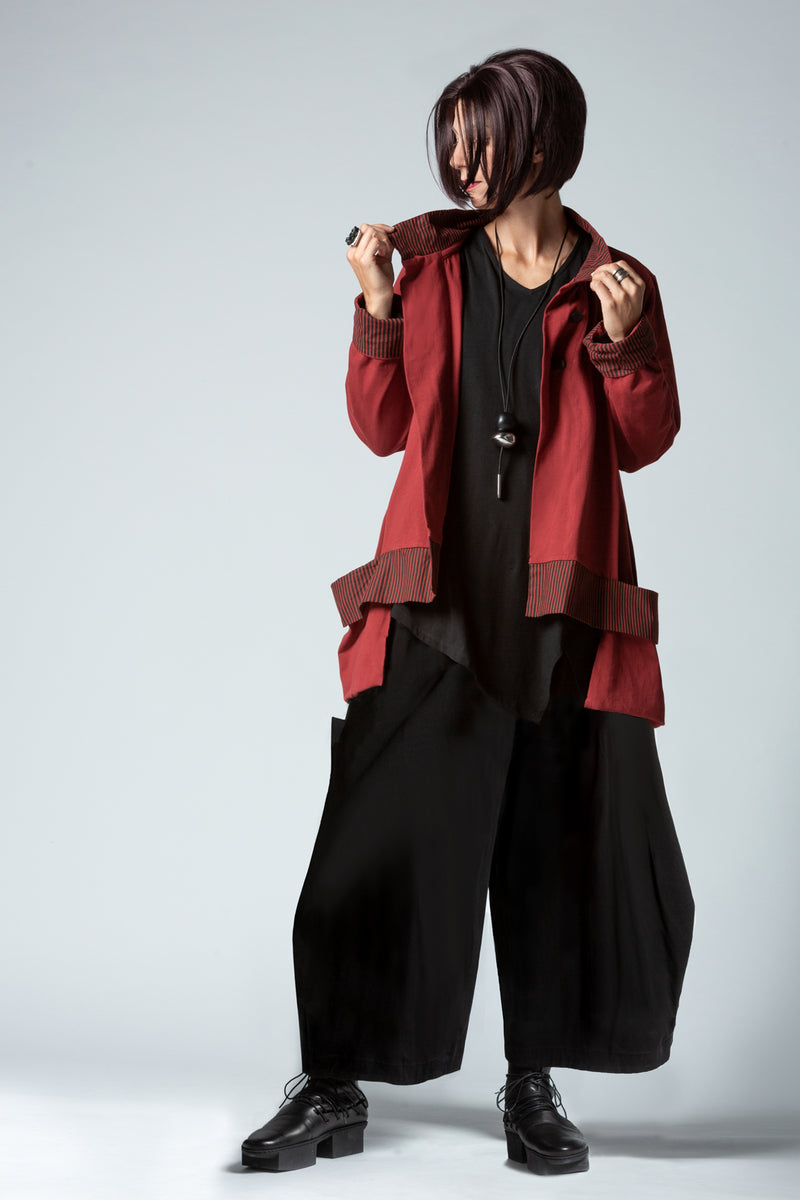 Shown w/ Albany Pant and Pockets Jacket