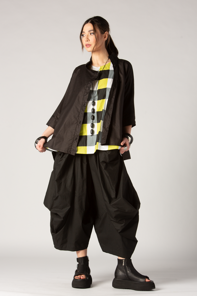 Shown w/ Isabelle Jacket and Seville Pant